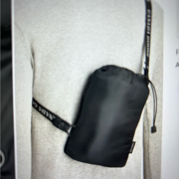 Canada Goose Crofton Hooded Down Parka- Medium - Signal Red- Brand New - Picture 4 of 8